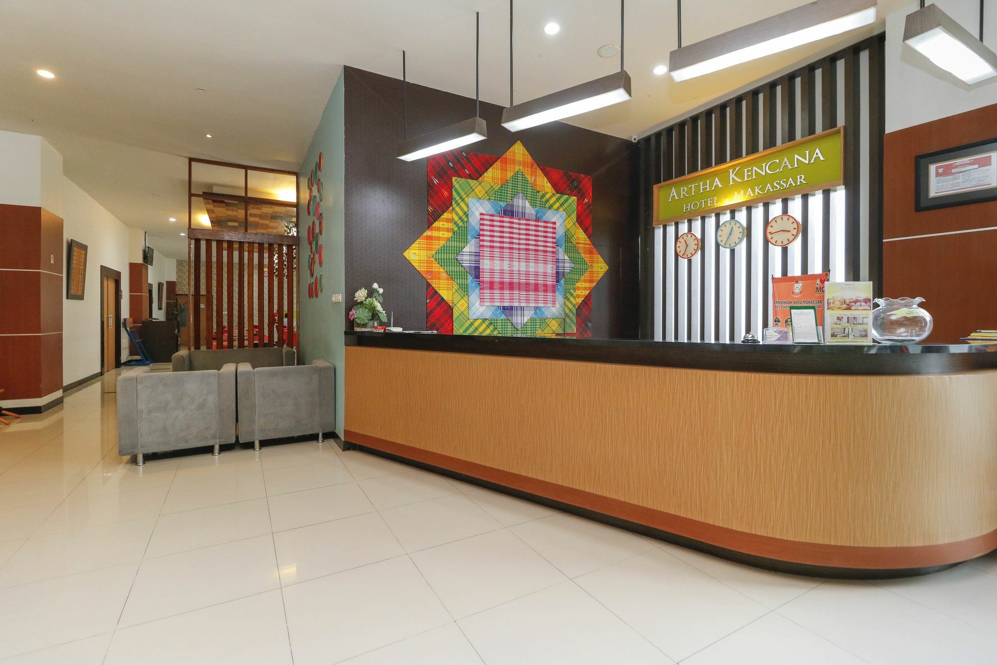 Reddoorz Plus Near Pantai Losari Hotel Makassar Luaran gambar