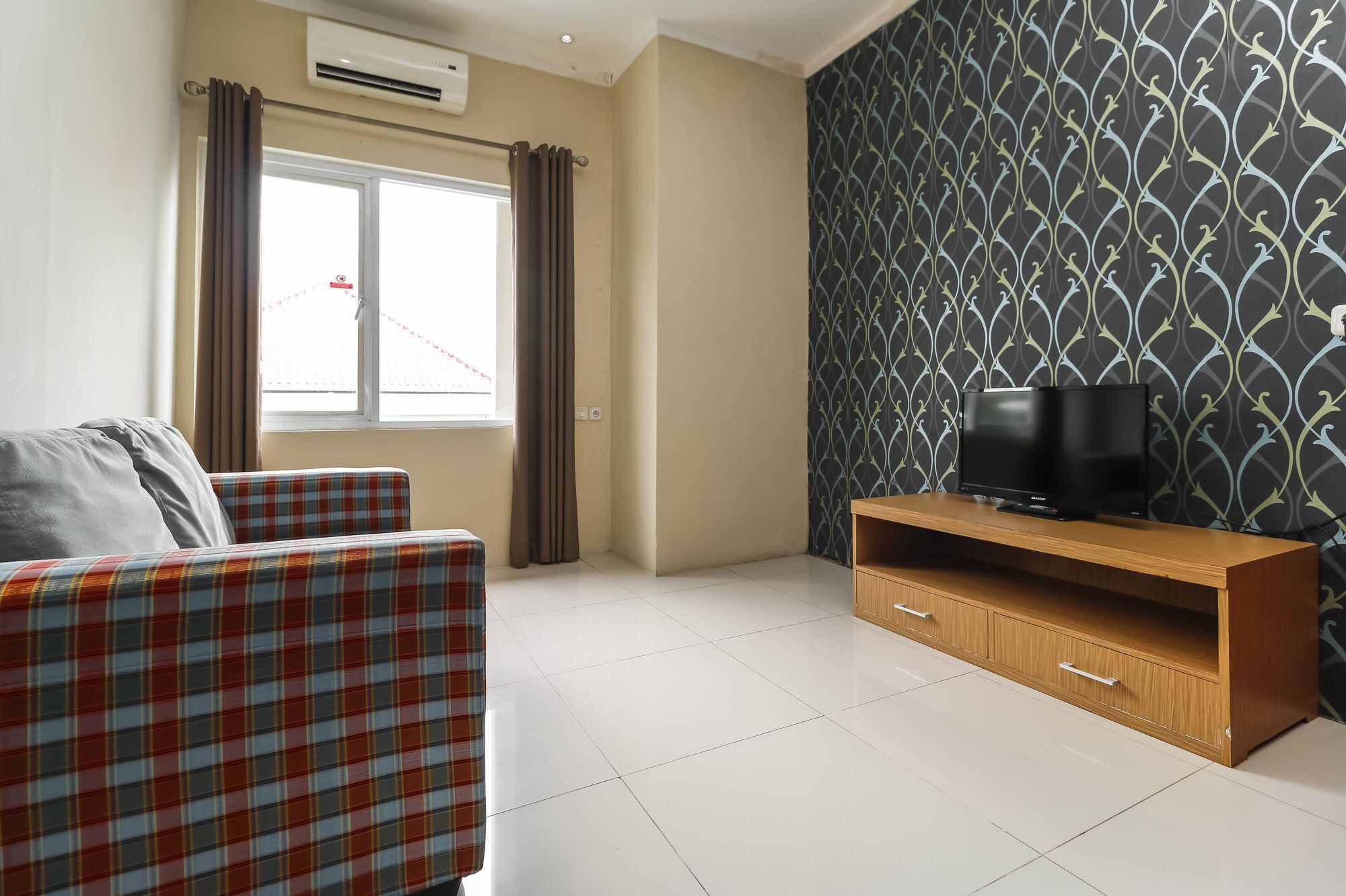 Reddoorz Plus Near Pantai Losari Makassar Luaran gambar